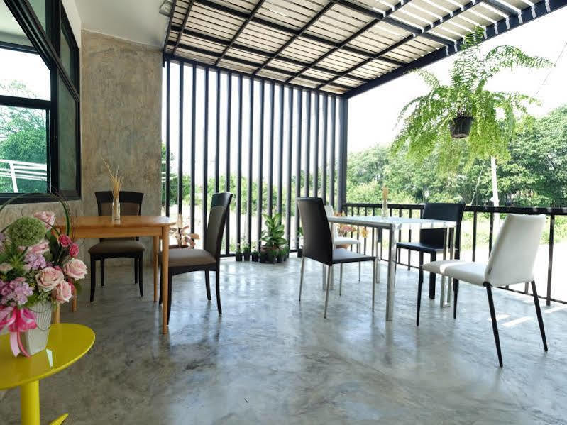 Privacy Residence Лопбурі Екстер'єр фото